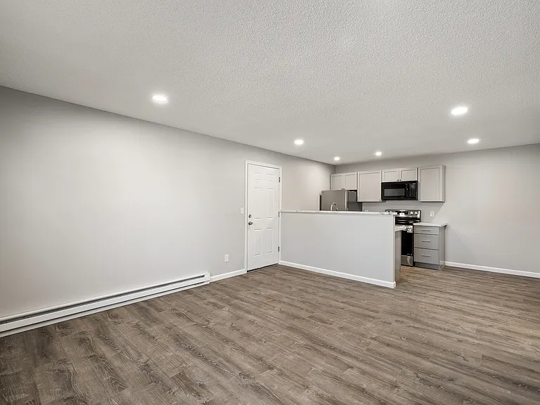 573 Bailey Dr #7 — Photo 23