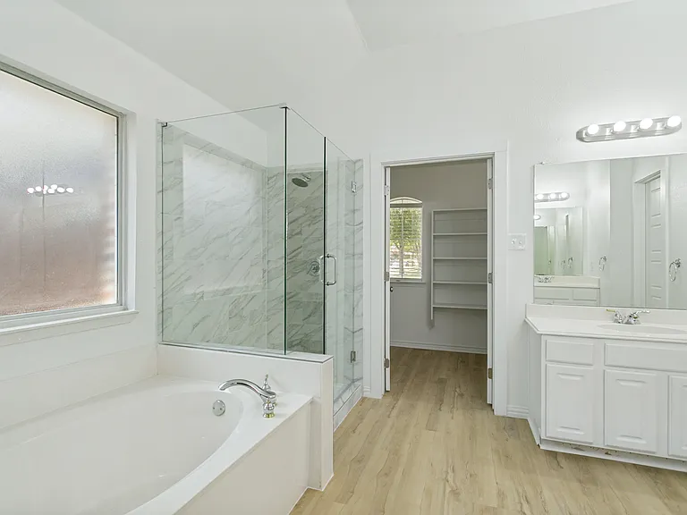 1745 Woodstream Ln — Photo 3
