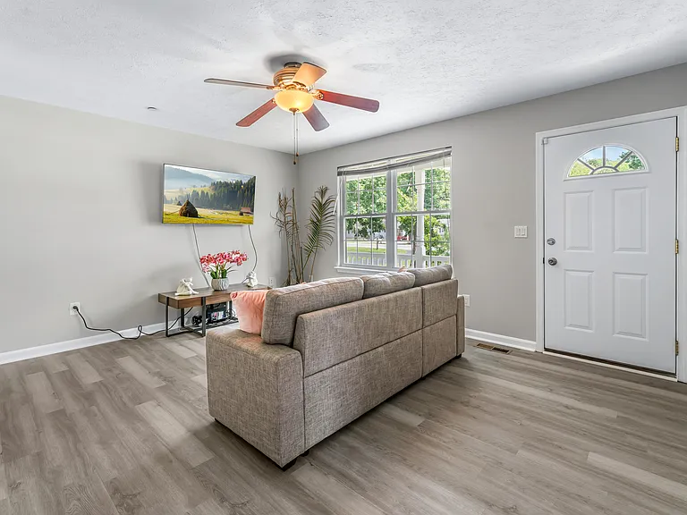 11102 Greenwell Pl — Photo 7