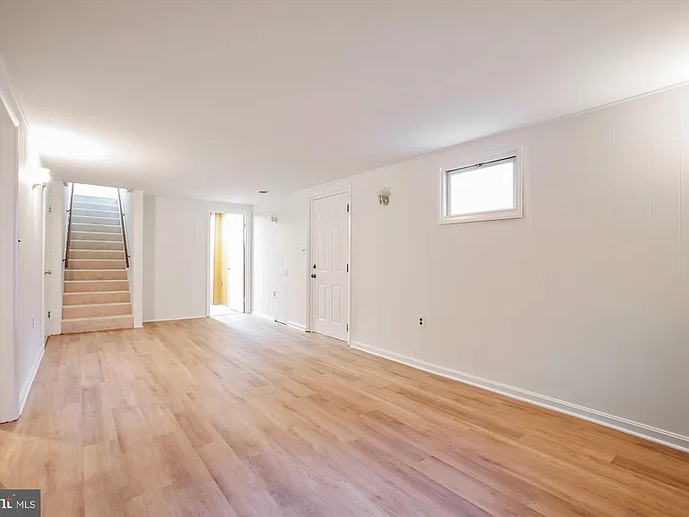 2405 Phillips Dr — Photo 20