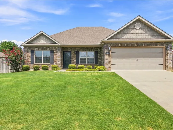 5203 W Cross Creek Blvd, Rogers, AR 72758