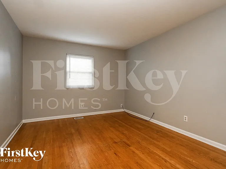 8341 Rodney Dr — Photo 10