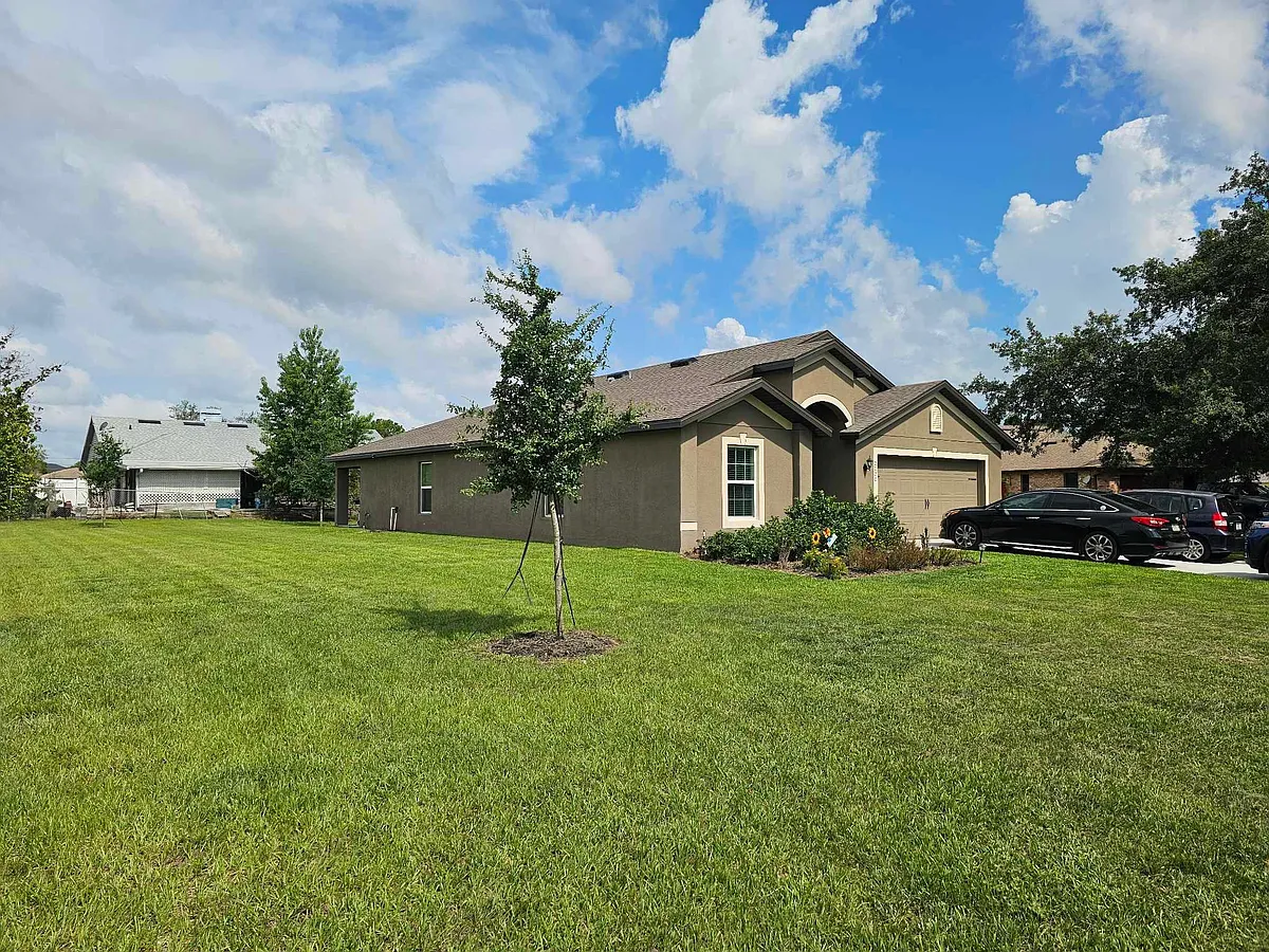 Building Photo - 2020 Quintilis Ct