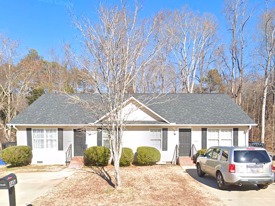 1st image of 145 Evvalane Dr #B