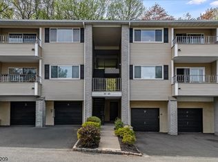 50-37 W Lindsley Rd, Cedar Grove, NJ 07009