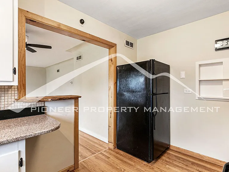 5073 Decatur St — Photo 8