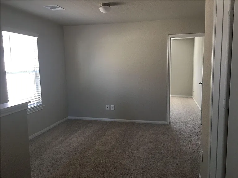 2111 Ethan Dr — Photo 13