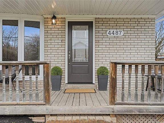 3rd image of 4487 Bennett Rd