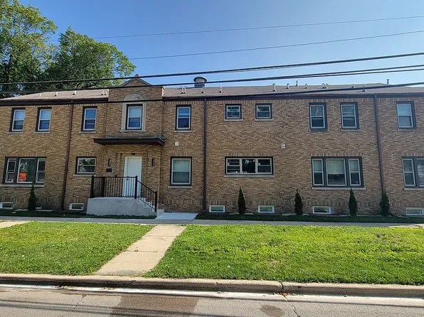 4000 Forest Ave #3, Brookfield, IL 60513