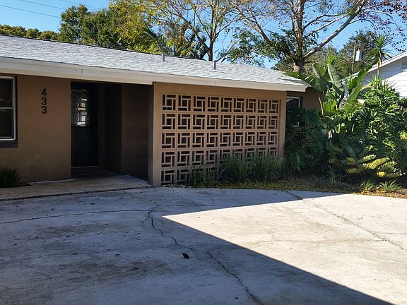 4th image of 433 Saint Dunstan Way