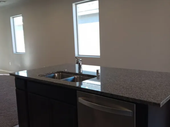 6484 Gannett Dr NE, Rio Rancho, NM 87144