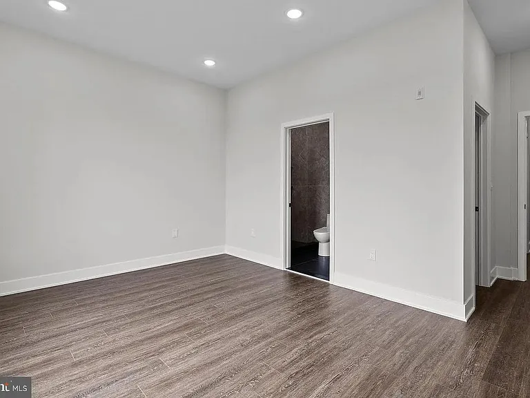 2146 N Front St #3 — Photo 14
