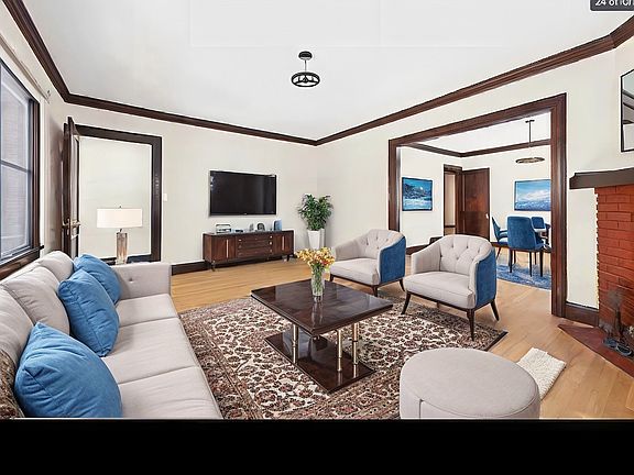 3rd image of 1307 W 116th St #1309