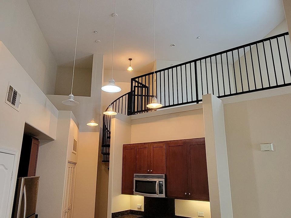 1st image of 3950 Ohio St Unit 508