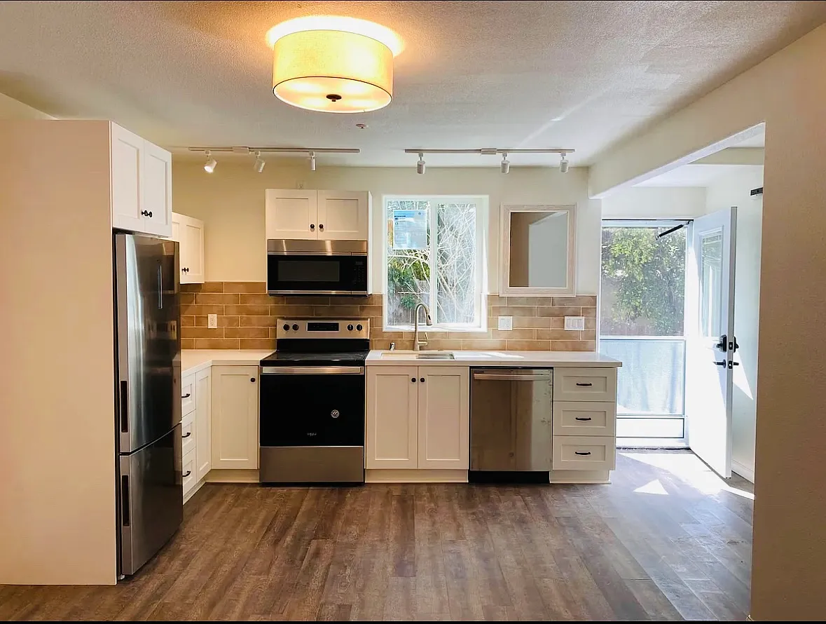 1 bed, 620 sqft, $2,300 — Photo 1