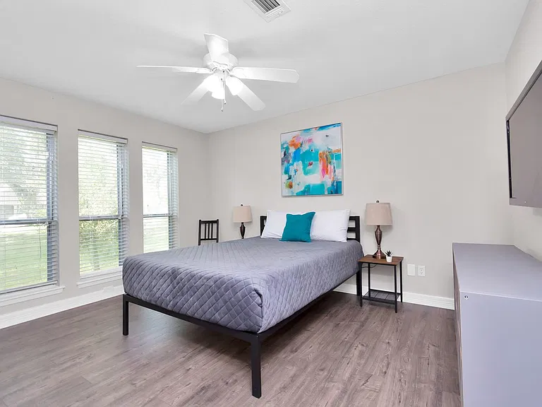 902 Golden Bear Ln — Photo 18