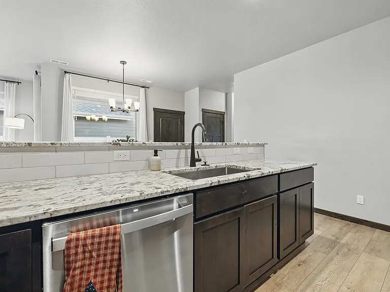 8510 N Snowflake Ln — Photo 24