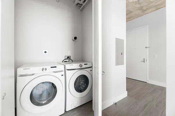 Rented by REAL New York | media 33