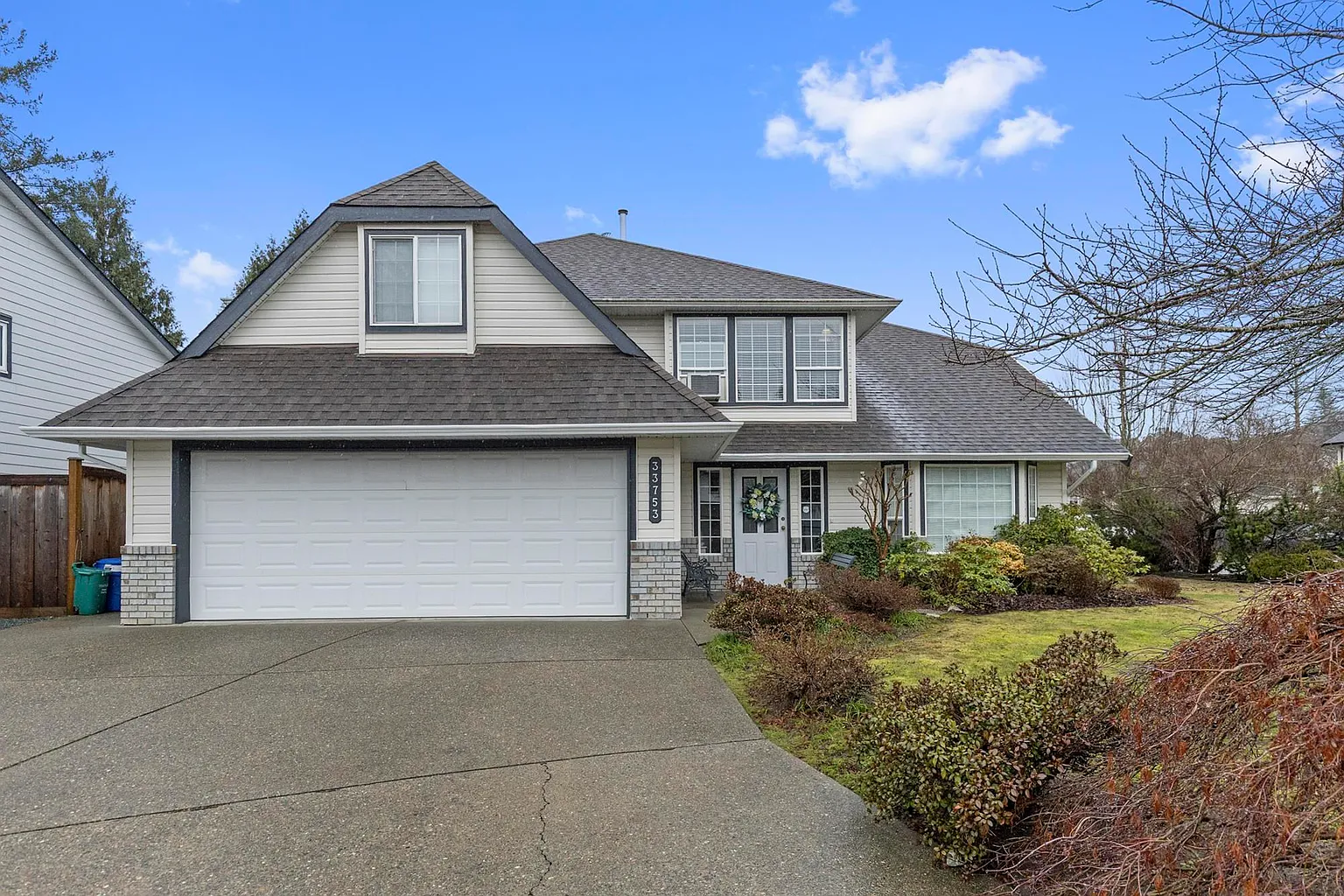 33753 Best Ave photo 1