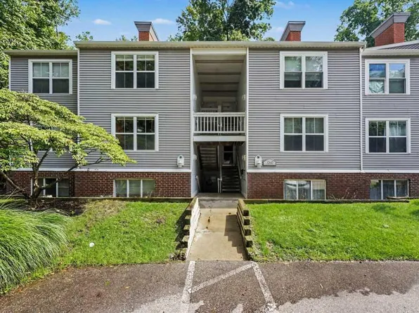 3360 Pine Meadow Dr SE, Grand Rapids, MI 49512