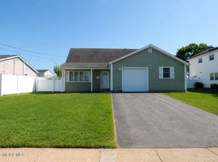 14 Belfast Avenue, Hazlet, NJ 07730