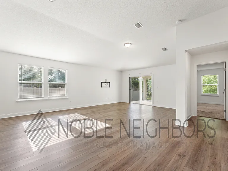 2907 Lucille Ln Middleburg FL
Noble Neighbors Property Management