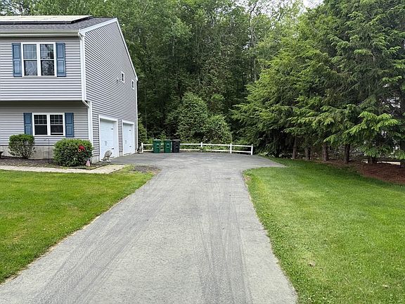 2nd image of 21 Forest St