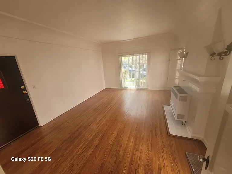 4168 Garthwaite Ave — Photo 4