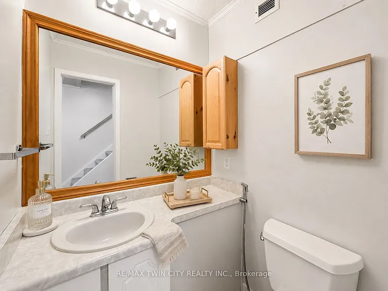 30 Green Valley Dr #110 — Photo 14