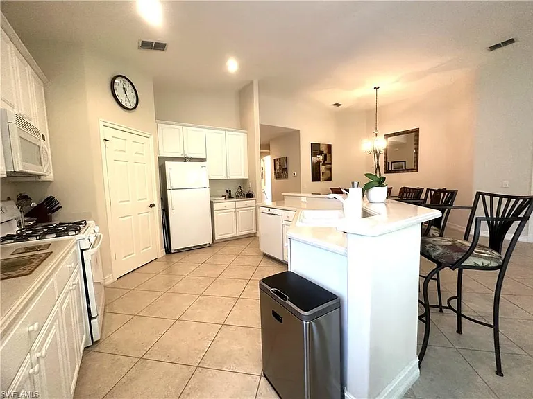 1634 Tarpon Bay Dr S #202 — Photo 11
