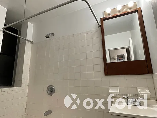 Rented by Oxford Property Group | media 40