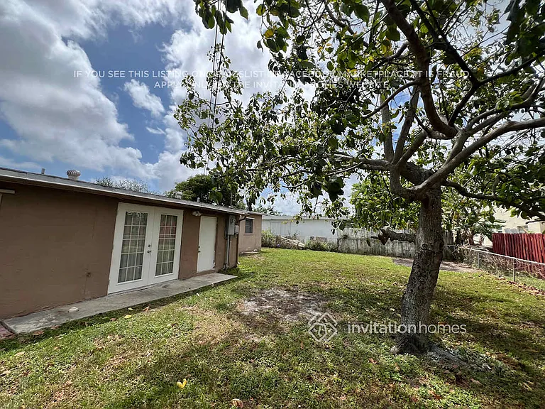 3701 SW 58th Ter — Photo 20
