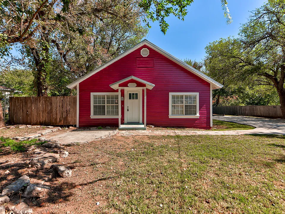 1815 Oklahoma Ave
