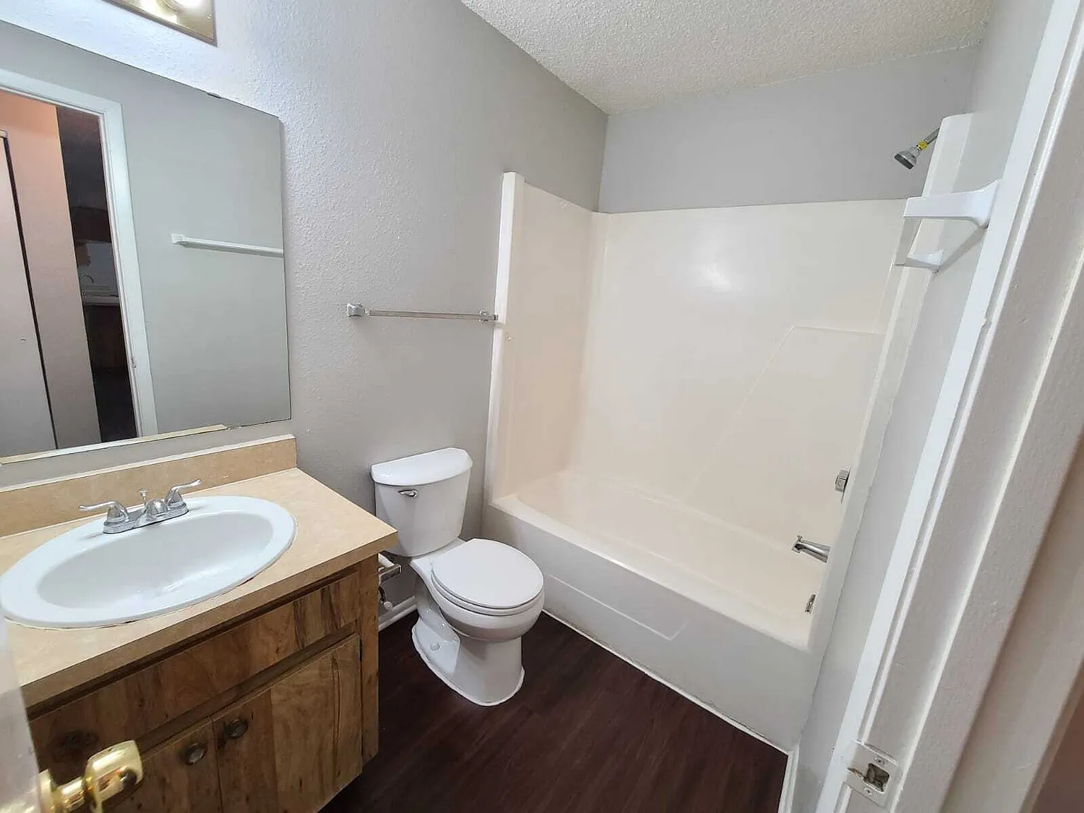205 Red Maple Place, #205 - 1 — Photo 4