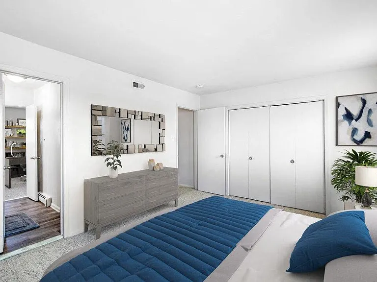 Vineland Village Apartment Homes — Photo 9