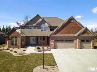 1823 Copperfield Dr, Morton, IL 61550