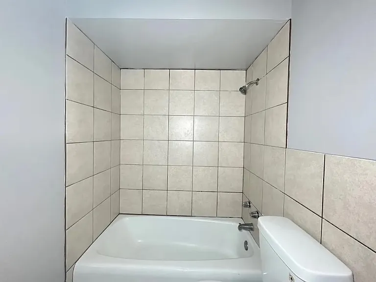 5820-207 N Sheridan Rd #5820-207 — Photo 16