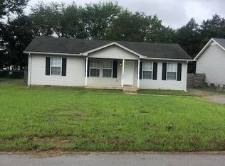 407 Jonesboro Ct, La Vergne, TN 37086
