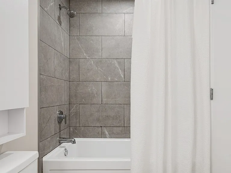 45 Gorge Rd E — Photo 24