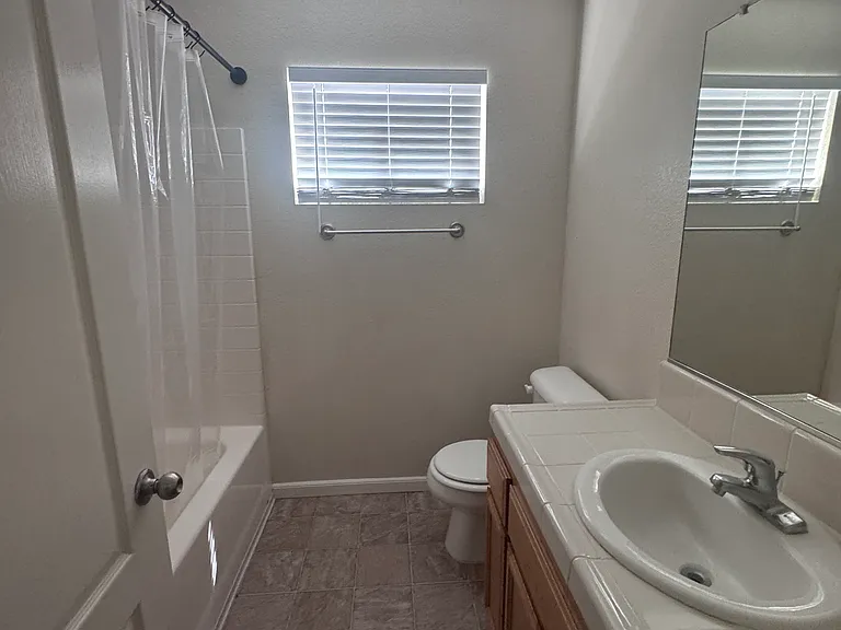 1520 Cardinal St — Photo 6