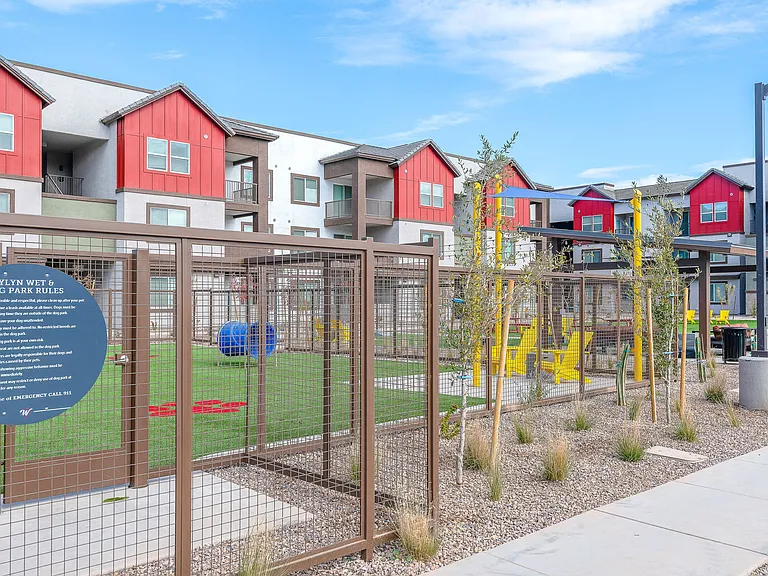 Weylyn Luxury Apartments — Photo 53