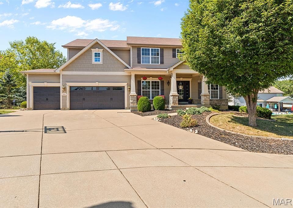 1st image of 35 W Hampton Ridge Ct
