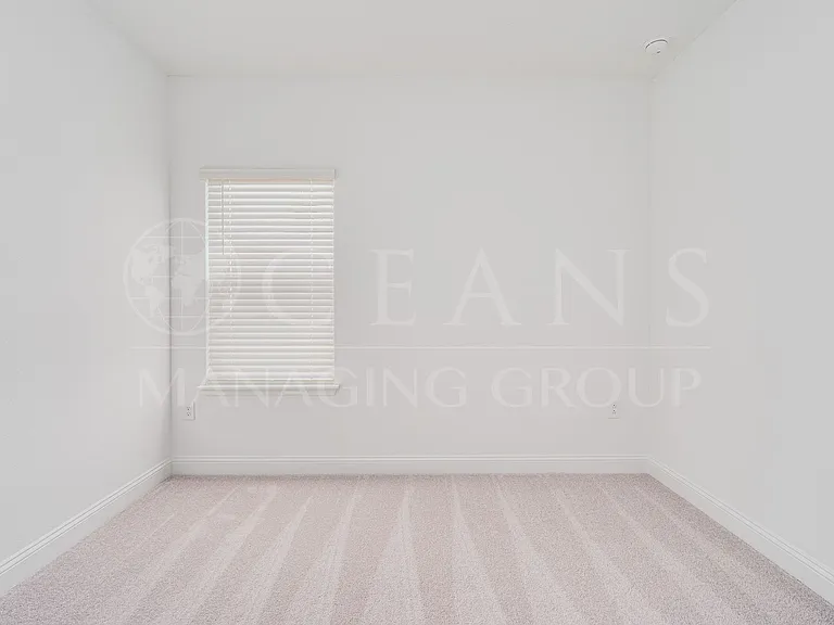 4121 Acoma Dr — Photo 17