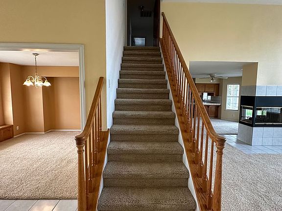 5th image of 1388 Greenfield Ave