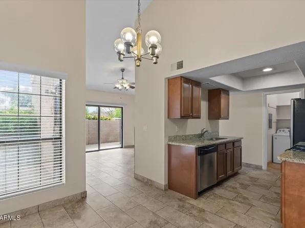 1976 N LEMON TREE Lane #36, Chandler, AZ 85224