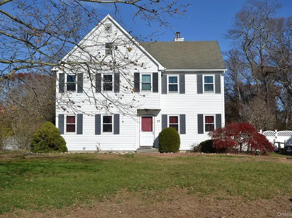 72 Old Farm Road, Riverhead, NY 11901