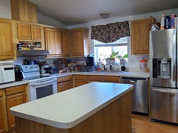 4th image of 547 Cari Way