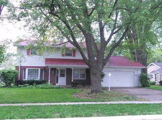 875 Ruth Dr, Elgin, IL 60123