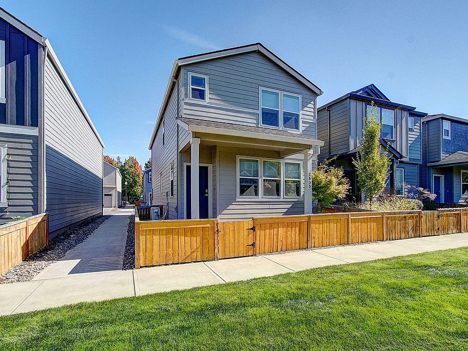 2635 NE 116th Pl