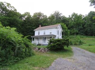 18 Brands Rd, Columbia, NJ 07832